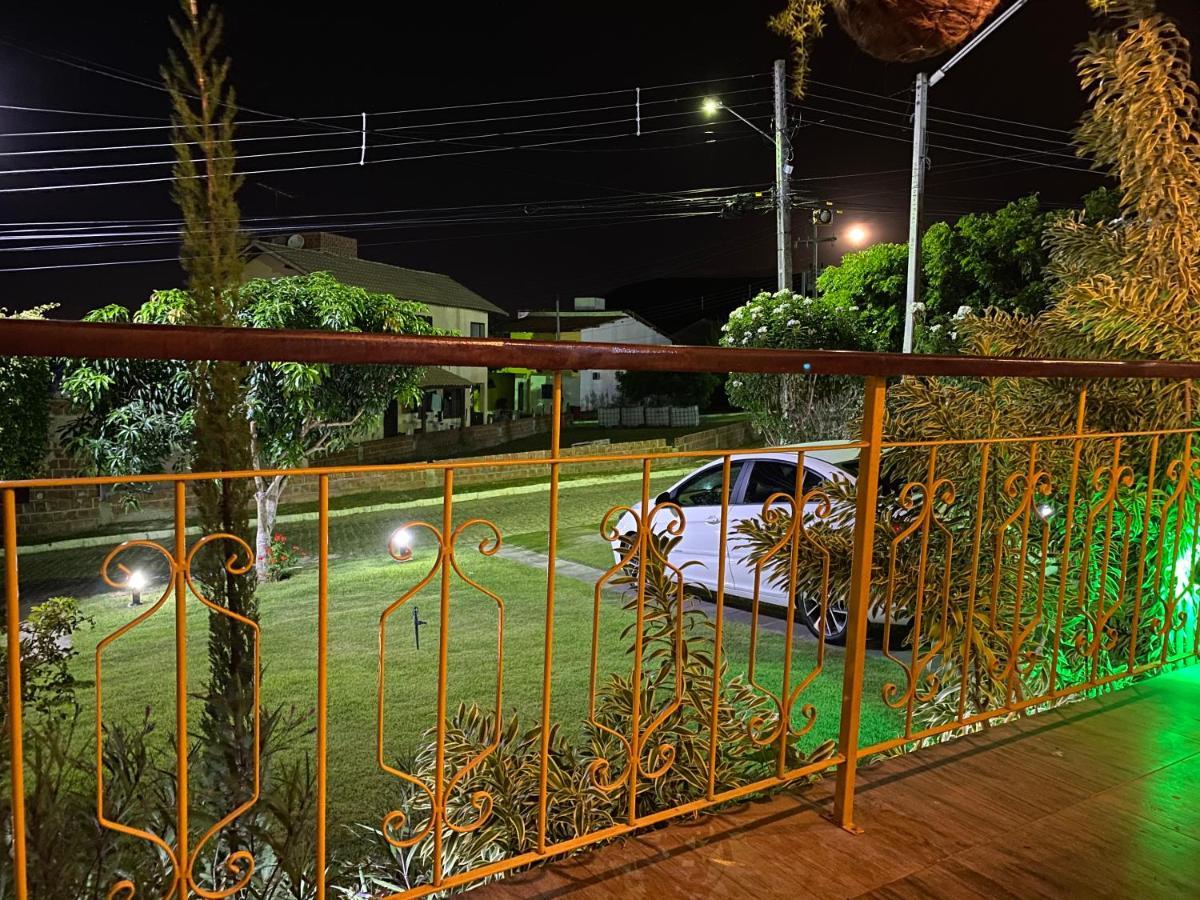 Gravata Conforto Em Condominio 200M 4 Qts E 5 Wc Esterno foto