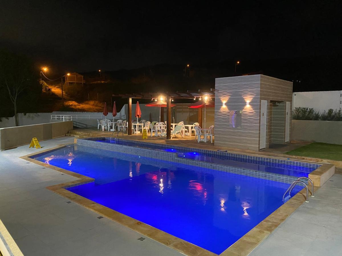 Gravata Conforto Em Condominio 200M 4 Qts E 5 Wc Esterno foto